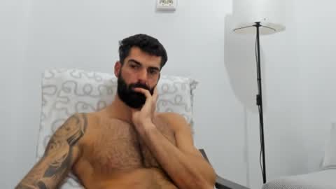 cuteeboy online show from November 2025 06:34:02 AM