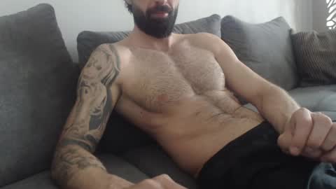 cuteeboy online show from April 2026 05:10:02 AM