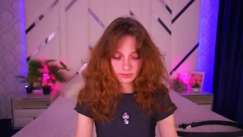 Foxy online show from October 2025 02:31:01 PM