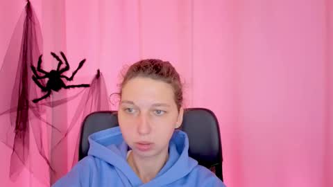 Elli online show from November 2025 11:10:02 AM