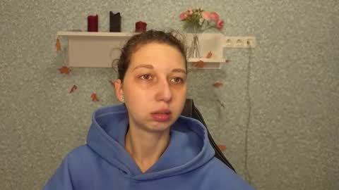 Elli online show from December 2025 05:12:02 AM