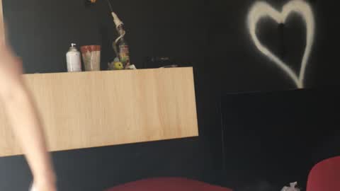 Snapshot of cutefitnessmodel chatting on October 2025 09:35:02 AM cutemodel online show from October 2025 09:35:02 AM