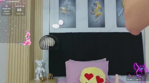 cutepetitee online show from July 2026 12:43:01 PM
