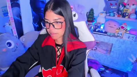 Snapshot of cutestephuwu chatting on March 2025 04:21:01 AM  - independent model online show from March 2025 04:21:01 AM