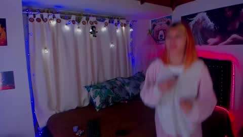 cuteweed420 online show from January 2025 05:47:02 AM