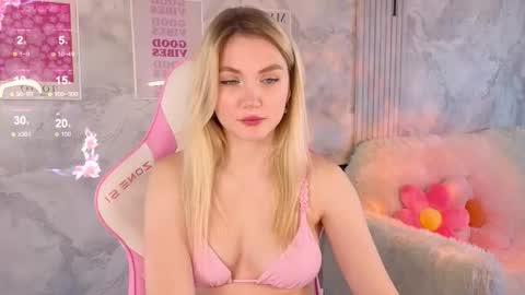 HelloMy name Eva online show from February 2026 06:19:02 AM