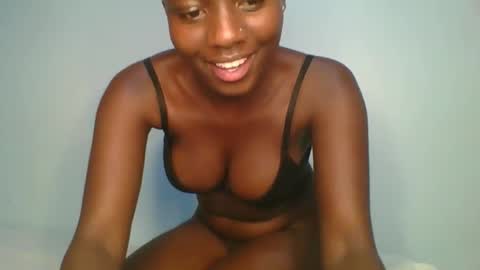 cutie_choco online show from September 2025 03:28:02 PM