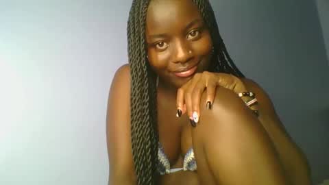 cutie_choco online show from November 2025 03:15:02 PM