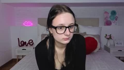 Mila online show from March 2026 01:39:01 PM