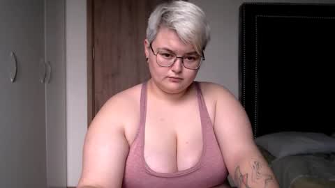 Sophie  Lilith online show from November 2025 06:13:02 AM