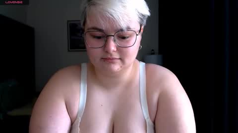 Sophie  Lilith online show from November 2025 07:22:01 AM