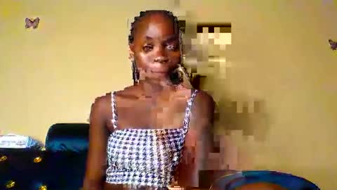 Snapshot of cutie_plush chatting on April 2026 05:54:01 PM cutieplush online show from April 2026 05:54:01 PM
