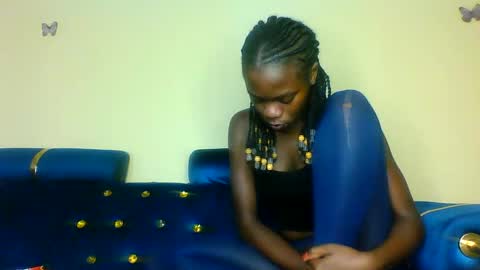 Snapshot of cutie_plush chatting on April 2026 08:20:01 PM cutieplush online show from April 2026 08:20:01 PM