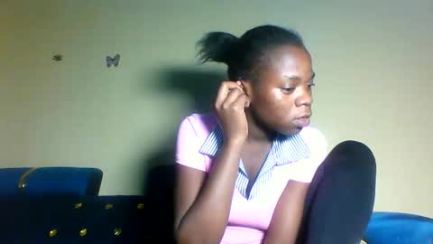Snapshot of cutie_plush chatting on May 2026 06:35:01 PM cutieplush online show from May 2026 06:35:01 PM