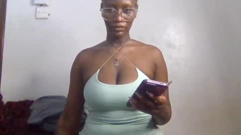 Snapshot of cutie_pumpkin_ chatting on June 2026 05:48:01 AM CUTIE online show from June 2026 05:48:01 AM