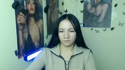 Emma online show from October 2025 07:21:01 AM