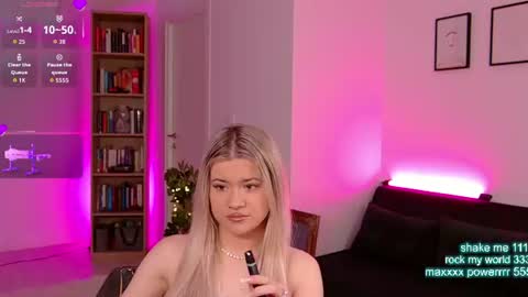 Snapshot of cutiepie69__ chatting on June 2026 07:27:02 PM cutiepie69__ online show from June 2026 07:27:02 PM