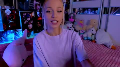 Snapshot of cuttie_ponyy chatting on March 2025 09:20:01 PM Nora online show from March 2025 09:20:01 PM