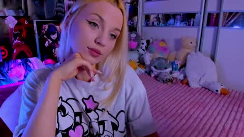 Nora online show from May 2026 08:24:01 PM