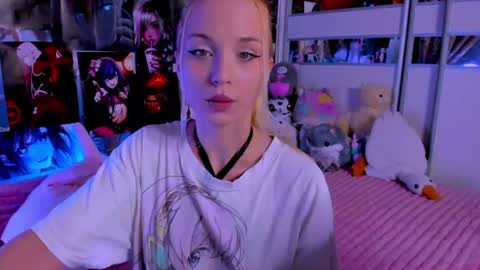 Snapshot of cuttie_ponyy chatting on July 2026 08:13:02 PM Nora online show from July 2026 08:13:02 PM