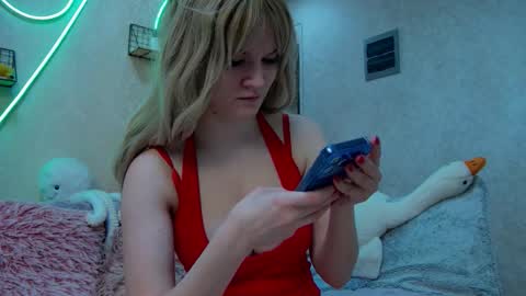 cuttiebunny online show from December 2025 12:38:02 AM