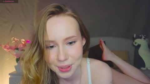 Snapshot of cuute_angell chatting on February 2025 08:00:02 PM Virginia See you on Sunday online show from February 2025 08:00:02 PM