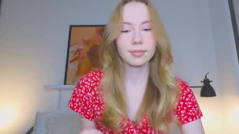 Snapshot of cuute_angell chatting on September 2025 05:13:01 PM Virginia See you on Sunday online show from September 2025 05:13:01 PM