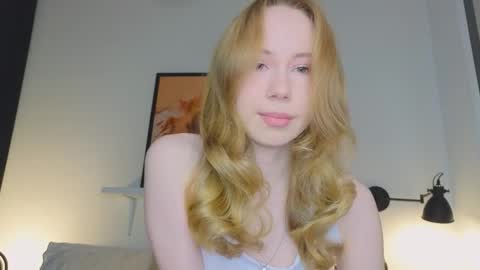 Snapshot of cuute_angell chatting on October 2025 05:02:02 PM Virginia See you on Sunday online show from October 2025 05:02:02 PM