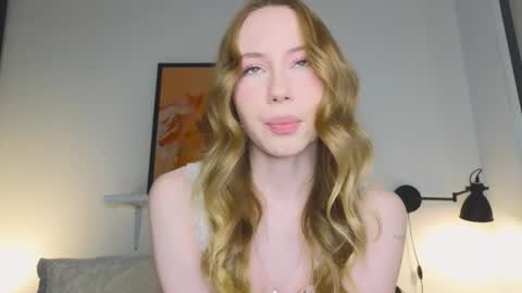 Snapshot of cuute_angell chatting on October 2025 05:08:01 PM Virginia See you on Sunday online show from October 2025 05:08:01 PM