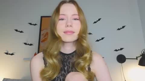 Snapshot of cuute_angell chatting on October 2025 05:14:01 PM Virginia See you on Sunday online show from October 2025 05:14:01 PM