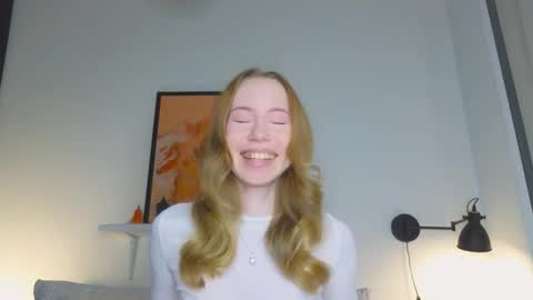 Snapshot of cuute_angell chatting on November 2025 05:13:01 PM Virginia See you on Sunday online show from November 2025 05:13:01 PM