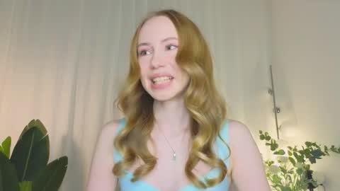 Snapshot of cuute_angell chatting on November 2025 05:11:01 PM Virginia See you on Sunday online show from November 2025 05:11:01 PM