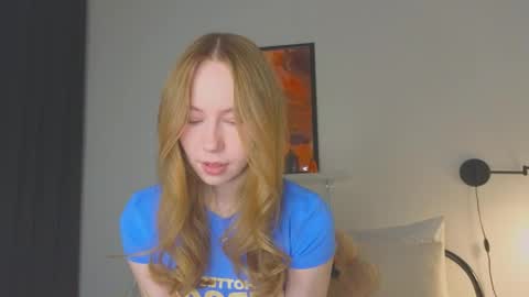 Snapshot of cuute_angell chatting on June 2026 05:18:01 PM Virginia See you on Sunday online show from June 2026 05:18:01 PM