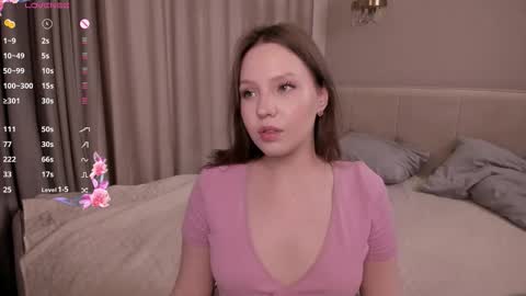 Snapshot of cwenbrayton chatting on February 2026 07:59:02 AM Cwen online show from February 2026 07:59:02 AM