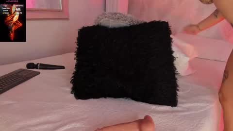 Snapshot of cyntia_adams chatting on February 2025 12:32:01 AM cyntia_adams online show from February 2025 12:32:01 AM