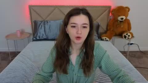 Cyrena online show from May 2026 05:34:02 AM