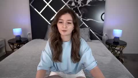 Snapshot of cyrenaluxe chatting on July 2026 05:35:02 AM Cyrena online show from July 2026 05:35:02 AM