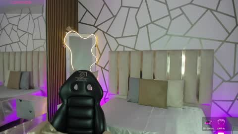 cyrus_tay online show from March 2026 11:32:01 AM