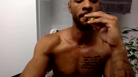 Snapshot of d33d667696 chatting on October 2025 01:47:02 AM Dday2 online show from October 2025 01:47:02 AM
