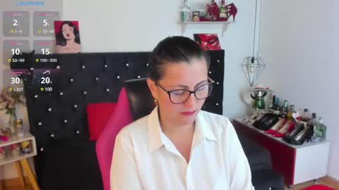 Mia  online show from March 2025 12:26:01 PM