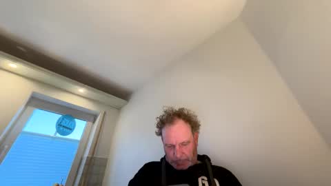 dachdecker7269 online show from April 2026 04:46:01 AM