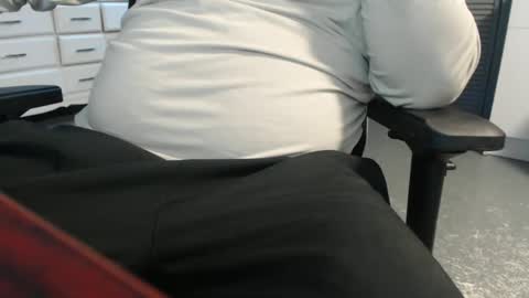 dadbod740 online show from April 2026 05:41:01 PM