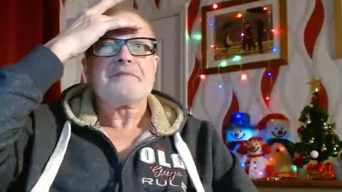 Snapshot of daddiescockforyou chatting on December 2024 09:17:02 PM Brian ... online show from December 2024 09:17:02 PM