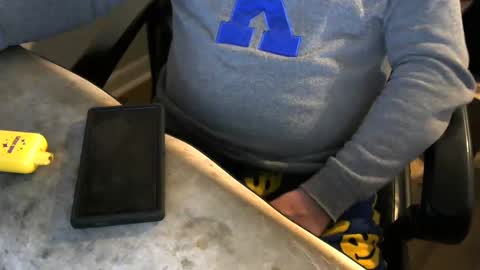 daddiessissyboy online show from December 2024 03:27:02 AM