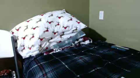 Snapshot of daddy7194 chatting on December 2025 11:54:01 PM daddy7194 online show from December 2025 11:54:01 PM