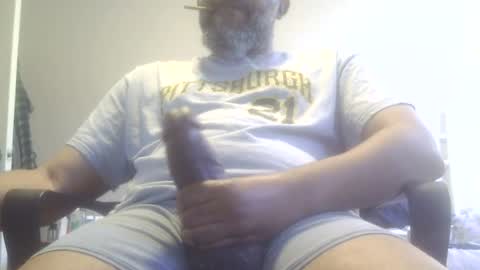 Snapshot of daddy_412 chatting on May 2026 01:20:02 PM daddy_412 online show from May 2026 01:20:02 PM