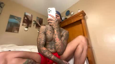 Snapshot of daddyjanimal chatting on October 2025 06:22:02 AM sexy tatted king bbc online show from October 2025 06:22:02 AM