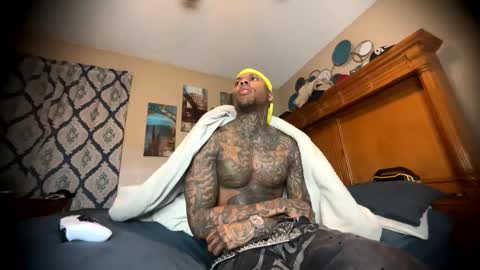 Snapshot of daddyjanimal chatting on May 2026 05:25:02 AM sexy tatted king bbc online show from May 2026 05:25:02 AM