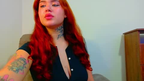 Valen online show from September 2025 01:38:02 AM