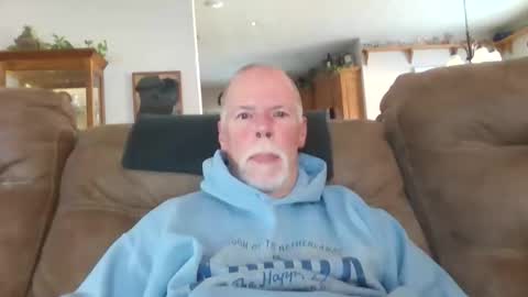 daddysmk online show from December 2025 08:51:01 PM